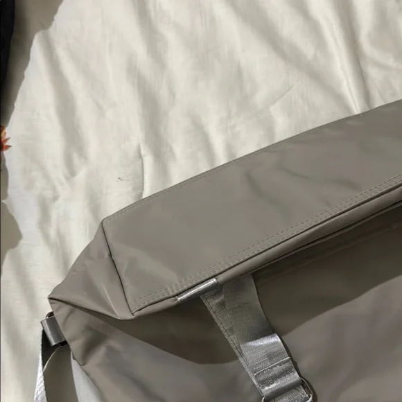 ALO Yoga Gray and Silver Women's Bag - Picture 5 of 8